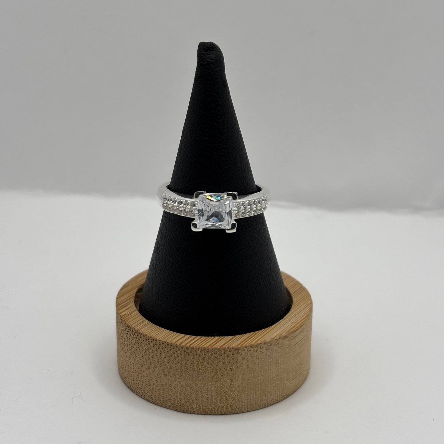 Anillo de Plata 925 Mujer Circones Piedra Central (Talla 15)
