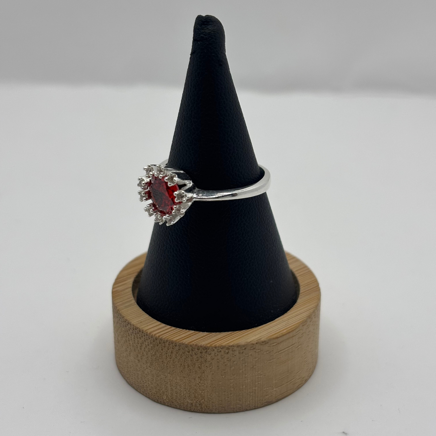 Anillo de Plata 925 Mujer Piedra Roja Circones (Talla 15)