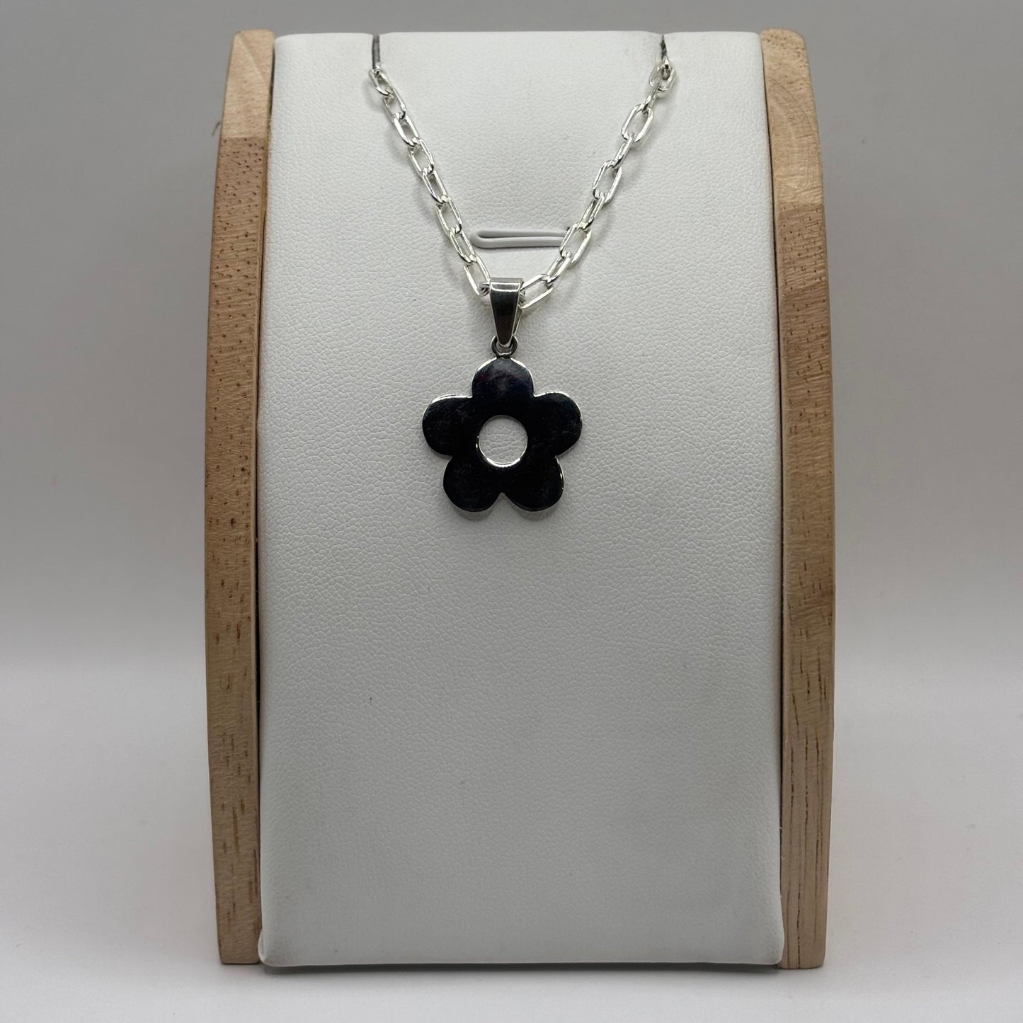 Colgante Flor Minimalista en Plata 925