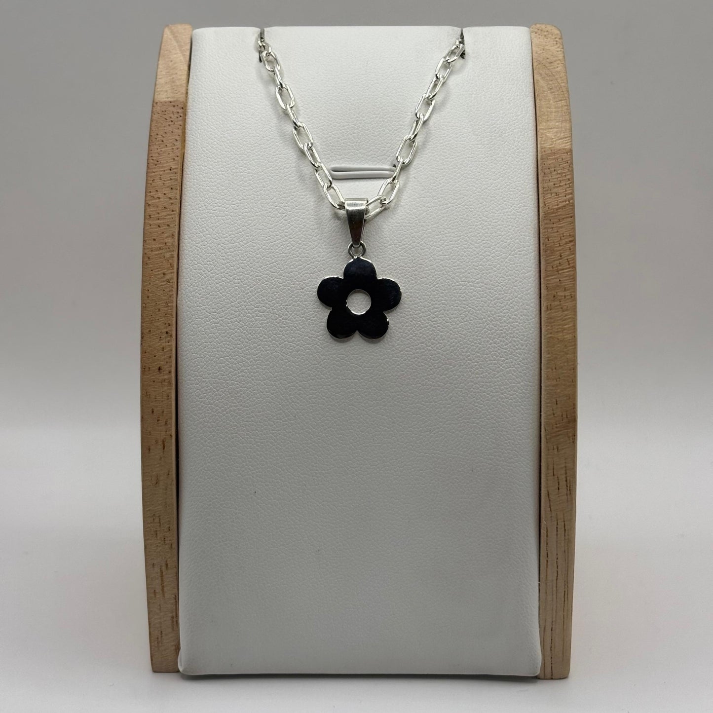 Colgante Flor Minimalista en Plata 925