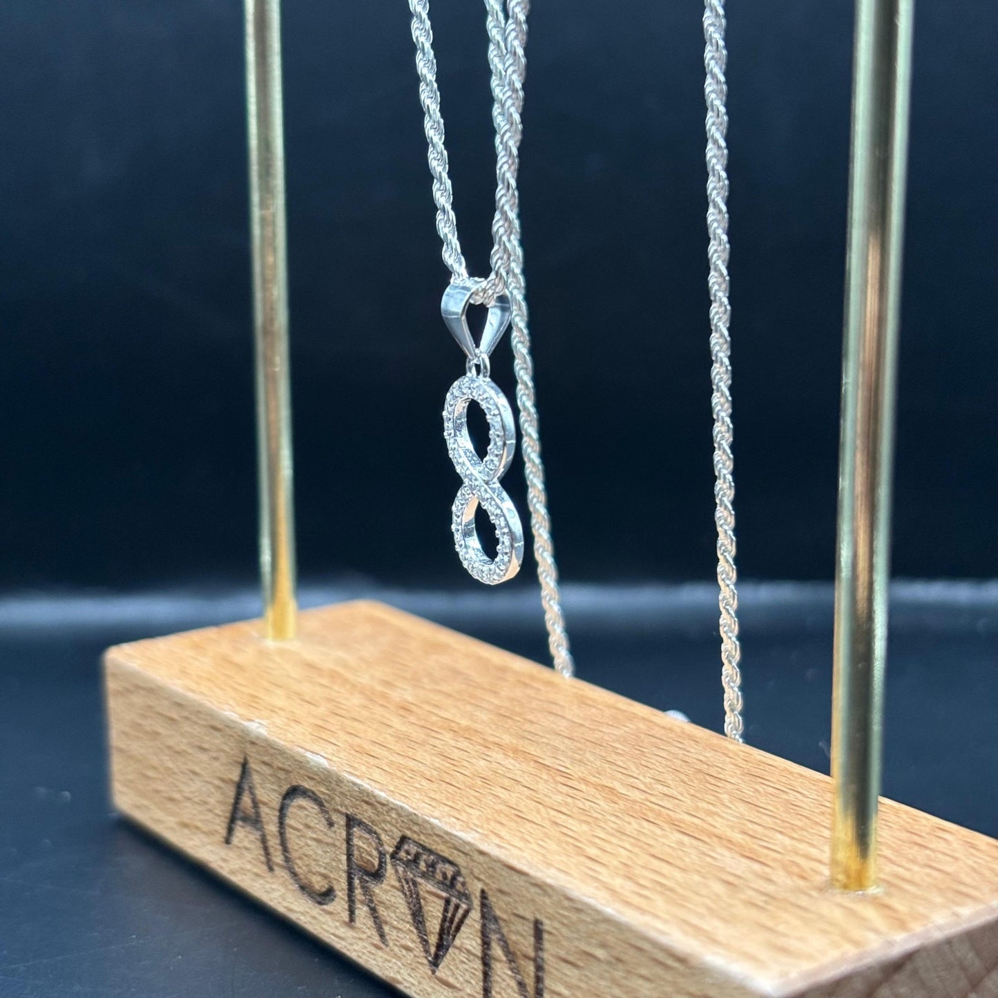 Colgante Infinito con Circones en Plata 925