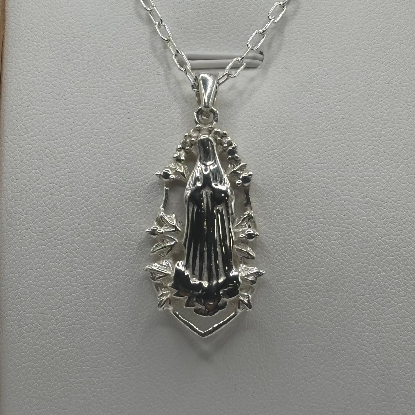Colgante de la Virgen María en Plata 925