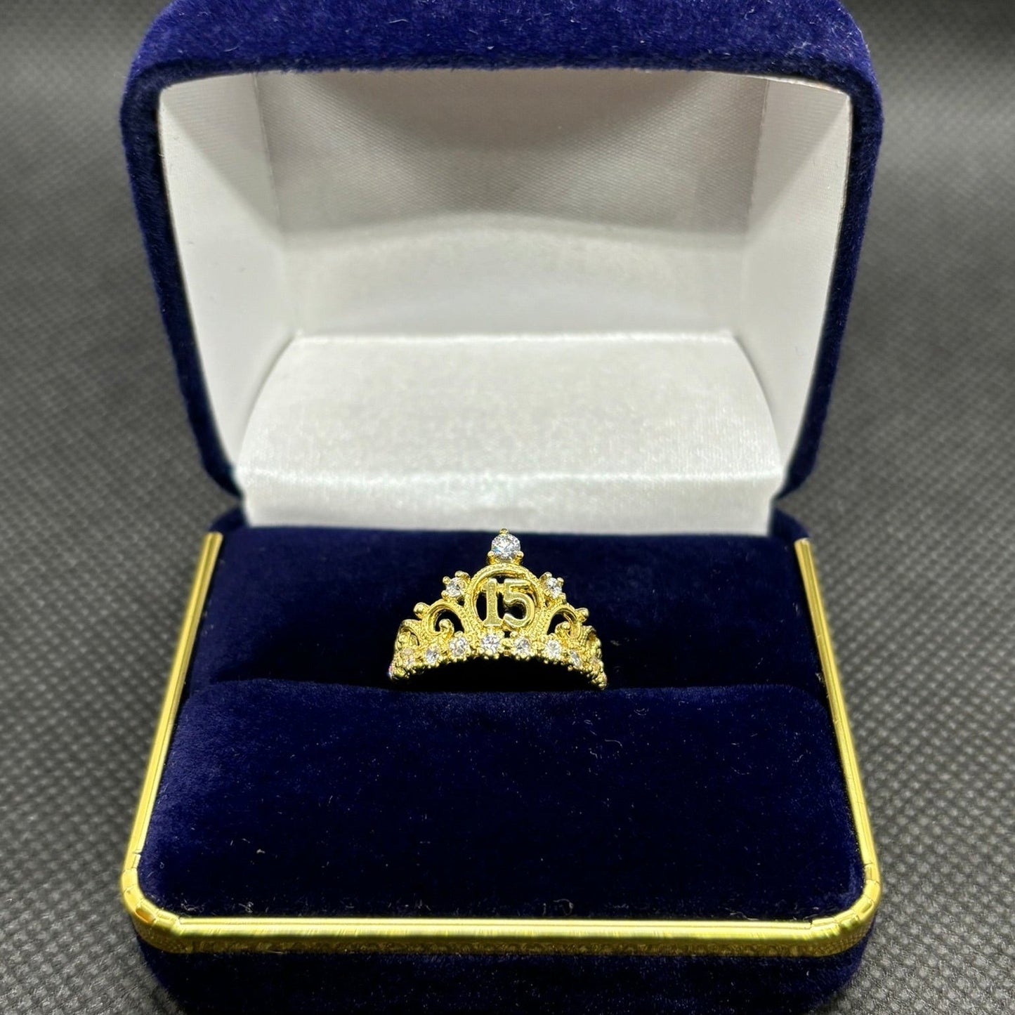 Anillo Mujer 15 Años Corona en Oro 18K