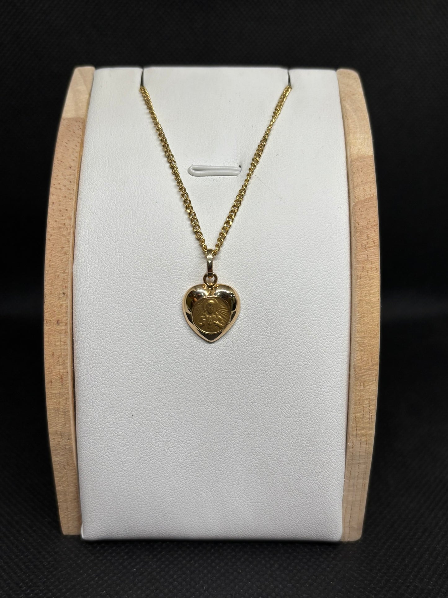 Colgante de Oro 18K Sagrado Corazón de Jesús
