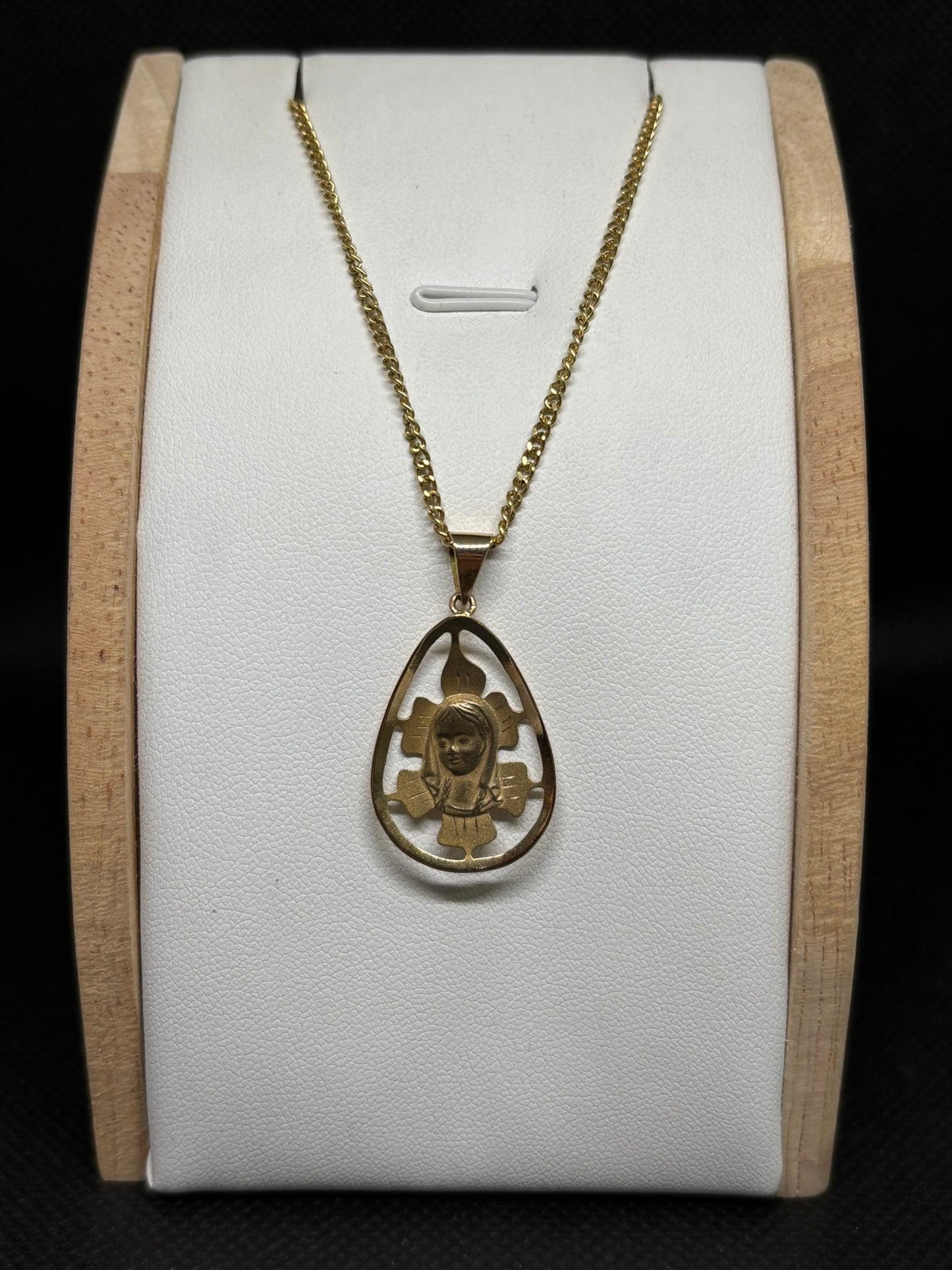 Colgante de Oro 18K Virgen Niña