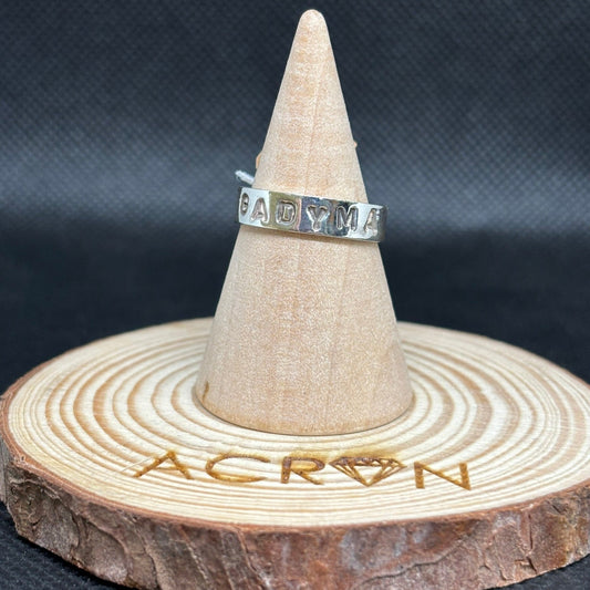 Anillo de Plata con Piedra y Letras GADYMA Mujer