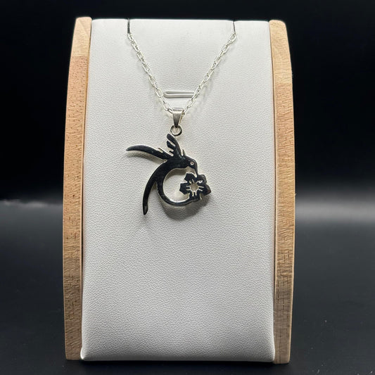 Colgante Colibrí y Flor en Plata 925