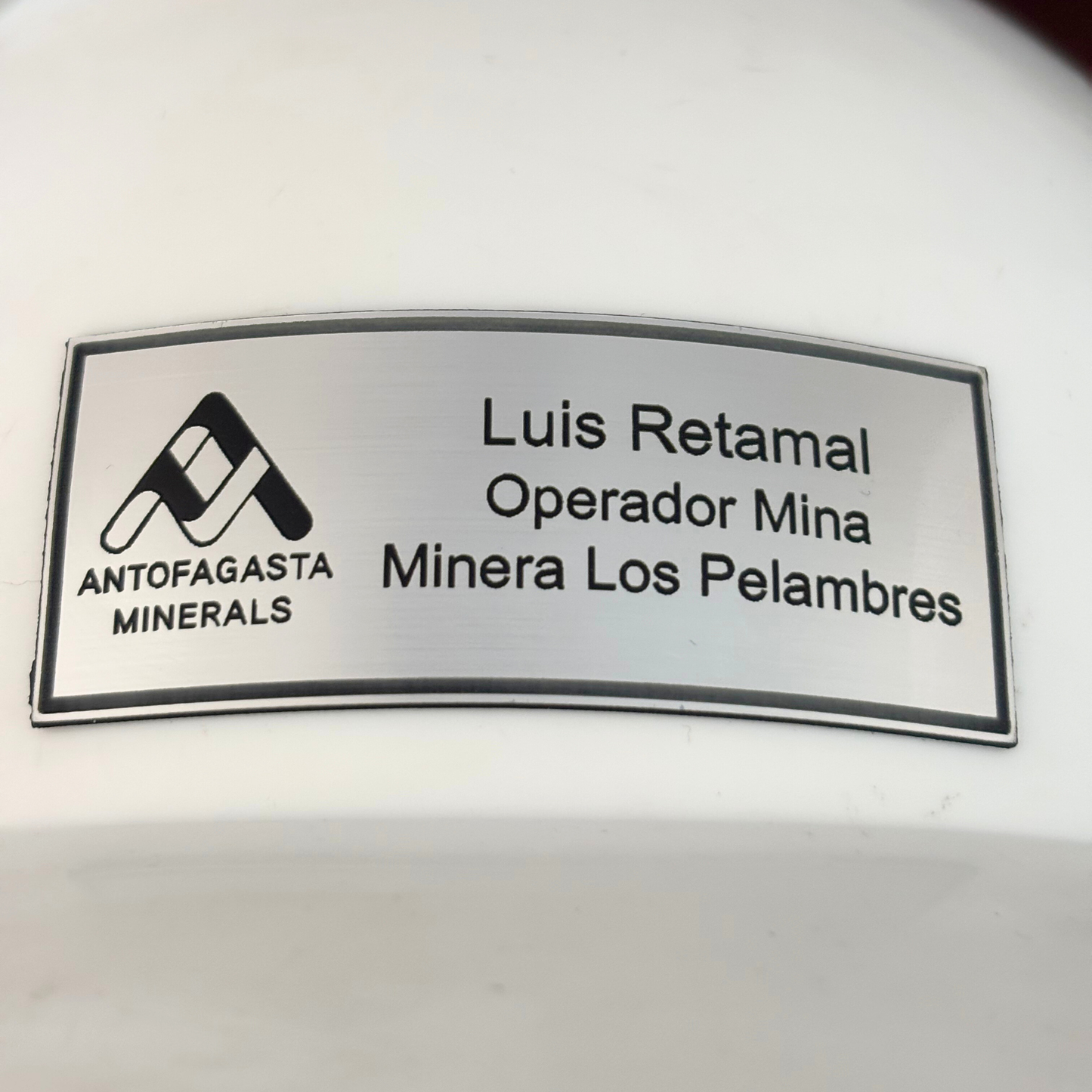 Placa para Casco de Seguridad Personalizada 7 x 3 cm - Plateada