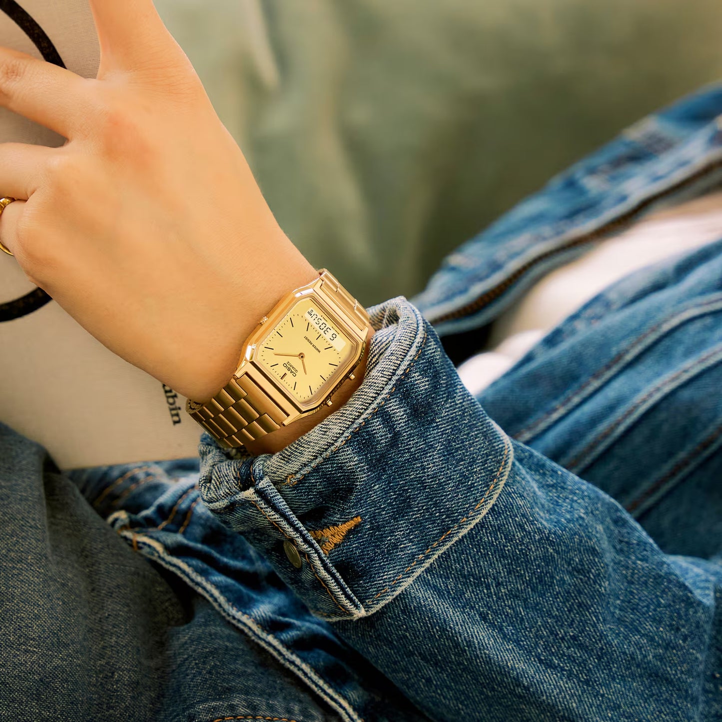 Reloj Casio Unisex AQ-230GA-9D Análogo Digital Dorado